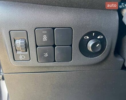 Сірий Пежо 301, об'ємом двигуна 1.56 л та пробігом 122 тис. км за 9490 $, фото 16 на Automoto.ua