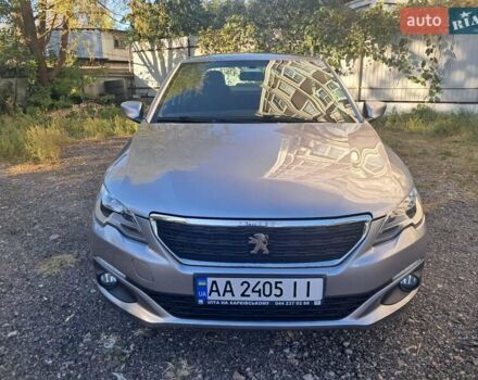 Серый Пежо 301, объемом двигателя 1.59 л и пробегом 55 тыс. км за 13200 $, фото 3 на Automoto.ua