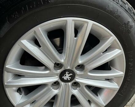 Сірий Пежо 301, об'ємом двигуна 1.59 л та пробігом 54 тис. км за 12900 $, фото 6 на Automoto.ua