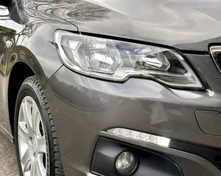 Серый Пежо 301, объемом двигателя 1.59 л и пробегом 66 тыс. км за 13000 $, фото 7 на Automoto.ua