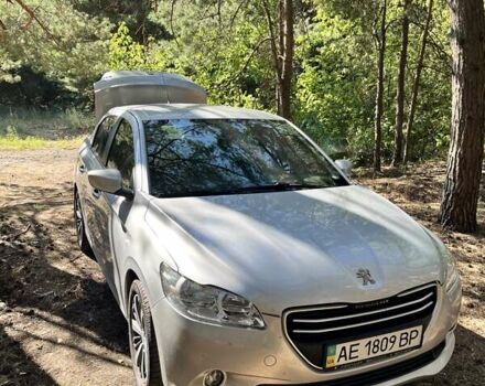 Сірий Пежо 301, об'ємом двигуна 1.56 л та пробігом 102 тис. км за 6500 $, фото 1 на Automoto.ua