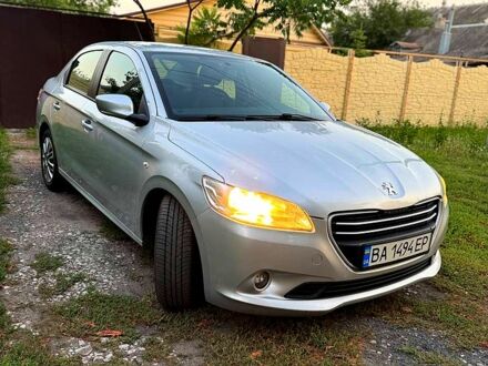 Серый Пежо 301, объемом двигателя 1.6 л и пробегом 159 тыс. км за 5500 $, фото 1 на Automoto.ua