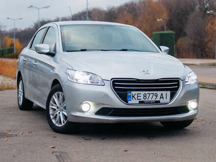 Серый Пежо 301, объемом двигателя 1.6 л и пробегом 32 тыс. км за 8200 $, фото 1 на Automoto.ua