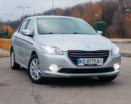Серый Пежо 301, объемом двигателя 1.6 л и пробегом 32 тыс. км за 8200 $, фото 1 на Automoto.ua