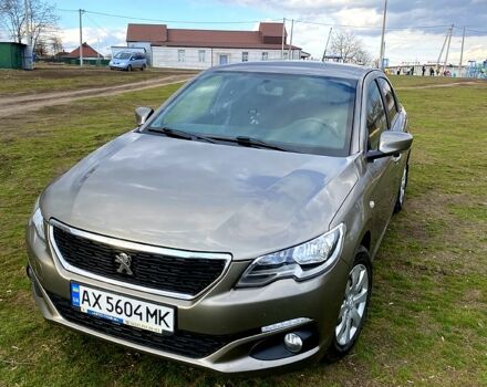 Сірий Пежо 301, об'ємом двигуна 1.2 л та пробігом 74 тис. км за 8000 $, фото 1 на Automoto.ua