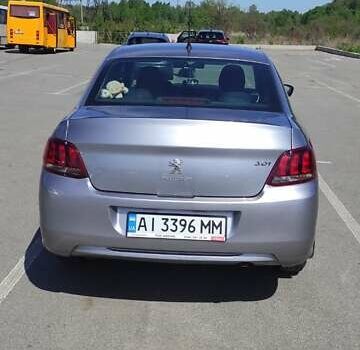 Сірий Пежо 301, об'ємом двигуна 1.59 л та пробігом 37 тис. км за 10500 $, фото 1 на Automoto.ua