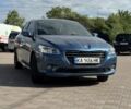 Синій Пежо 301, об'ємом двигуна 1.6 л та пробігом 201 тис. км за 7000 $, фото 2 на Automoto.ua