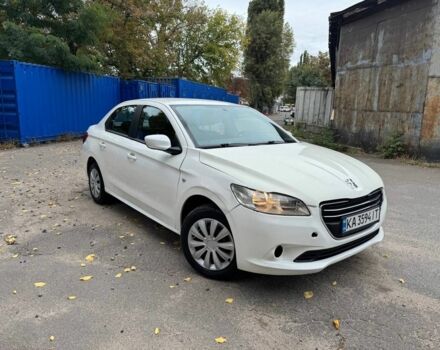 Пежо 304 2017 у Києві на Automoto.ua Білий Пежо 304, об'ємом двигуна 1.2 л та пробігом 245 тис. км за 4800 $, фото 2 на Automoto.ua
