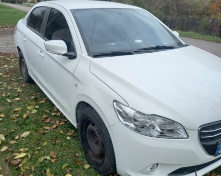 Пежо 304 2016 у Києві на Automoto.ua Білий Пежо 304, об'ємом двигуна 1.2 л та пробігом 370 тис. км за 4500 $, фото 1 на Automoto.ua