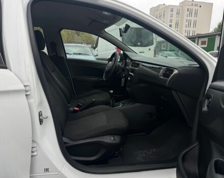 Пежо 304 2018 у Києві на Automoto.ua Білий Пежо 304, об'ємом двигуна 1.2 л та пробігом 170 тис. км за 4700 $, фото 11 на Automoto.ua