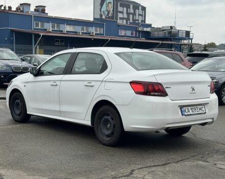 Пежо 304 2018 у Києві на Automoto.ua Білий Пежо 304, об'ємом двигуна 1.2 л та пробігом 170 тис. км за 4700 $, фото 4 на Automoto.ua