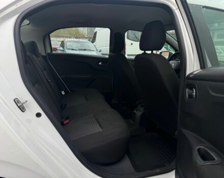 Пежо 304 2018 у Києві на Automoto.ua Білий Пежо 304, об'ємом двигуна 1.2 л та пробігом 170 тис. км за 4700 $, фото 10 на Automoto.ua