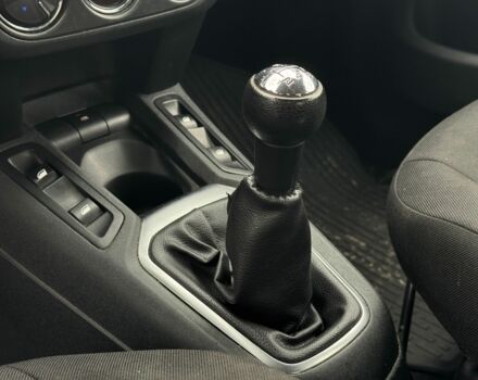 Пежо 304 2018 у Києві на Automoto.ua Білий Пежо 304, об'ємом двигуна 1.2 л та пробігом 170 тис. км за 4700 $, фото 13 на Automoto.ua