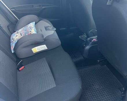 Белый Пежо 304, объемом двигателя 1.6 л и пробегом 60 тыс. км за 8400 $, фото 8 на Automoto.ua