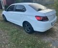 Белый Пежо 304, объемом двигателя 1.6 л и пробегом 60 тыс. км за 8400 $, фото 3 на Automoto.ua
