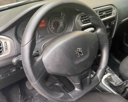 Белый Пежо 305, объемом двигателя 1.6 л и пробегом 108 тыс. км за 6100 $, фото 6 на Automoto.ua