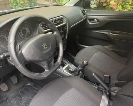 Белый Пежо 305, объемом двигателя 1.6 л и пробегом 108 тыс. км за 6100 $, фото 5 на Automoto.ua