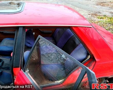 Красный Пежо 305, объемом двигателя 1.6 л и пробегом 56 тыс. км за 590 $, фото 1 на Automoto.ua