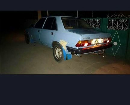 Пежо 305, об'ємом двигуна 1.9 л та пробігом 0 тис. км за 360 $, фото 1 на Automoto.ua