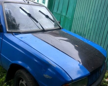 Синий Пежо 305, объемом двигателя 1.8 л и пробегом 211 тыс. км за 280 $, фото 3 на Automoto.ua