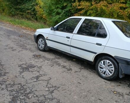 Белый Пежо 306, объемом двигателя 1.4 л и пробегом 364 тыс. км за 1300 $, фото 4 на Automoto.ua