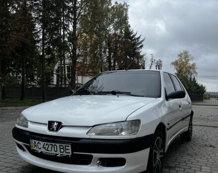 Білий Пежо 306, об'ємом двигуна 1.4 л та пробігом 320 тис. км за 1650 $, фото 1 на Automoto.ua