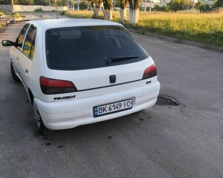 Білий Пежо 306, об'ємом двигуна 1.4 л та пробігом 350 тис. км за 2100 $, фото 2 на Automoto.ua