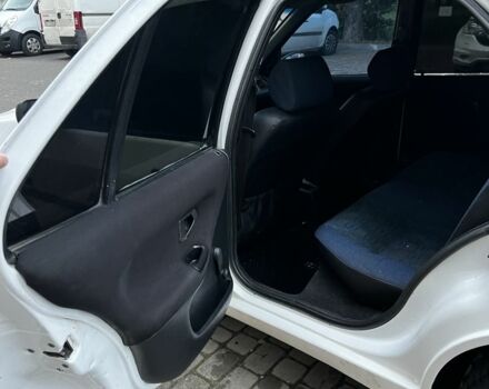 Білий Пежо 306, об'ємом двигуна 1.4 л та пробігом 320 тис. км за 1650 $, фото 13 на Automoto.ua