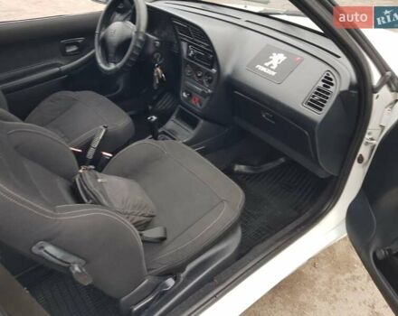 Білий Пежо 306, об'ємом двигуна 1.9 л та пробігом 418 тис. км за 2550 $, фото 26 на Automoto.ua