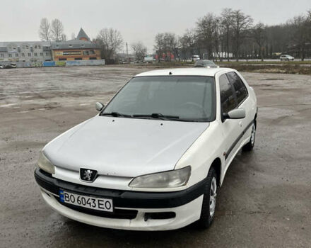 Белый Пежо 306, объемом двигателя 1.36 л и пробегом 300 тыс. км за 1600 $, фото 1 на Automoto.ua
