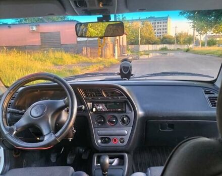Пежо 306, объемом двигателя 1.4 л и пробегом 350 тыс. км за 2400 $, фото 43 на Automoto.ua