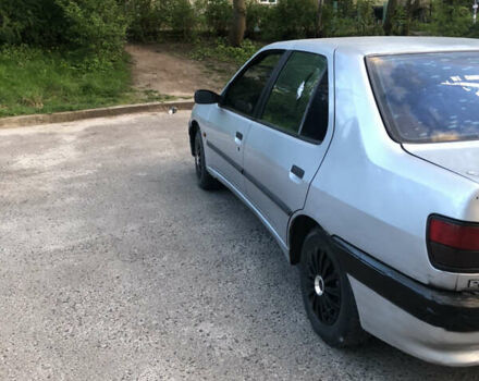 Сірий Пежо 306, об'ємом двигуна 1.4 л та пробігом 400 тис. км за 900 $, фото 5 на Automoto.ua