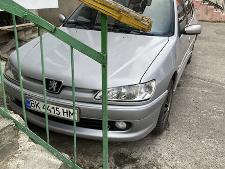 Пежо 306 2000 в Ровно на Automoto.ua Серый Пежо 306, объемом двигателя 1.9 л и пробегом 259 тыс. км за 3700 $, фото 1 на Automoto.ua