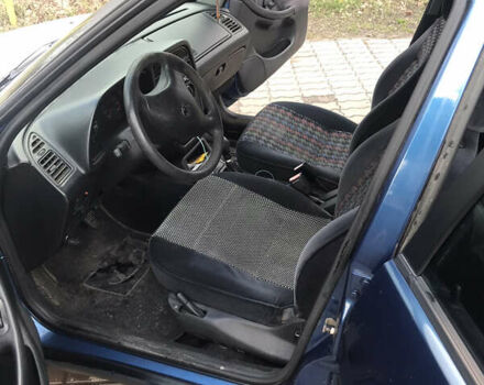 Синій Пежо 306, об'ємом двигуна 1.59 л та пробігом 450 тис. км за 1700 $, фото 2 на Automoto.ua