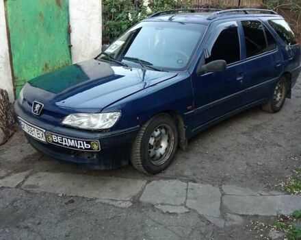 Синій Пежо 306, об'ємом двигуна 1.4 л та пробігом 300 тис. км за 921 $, фото 1 на Automoto.ua