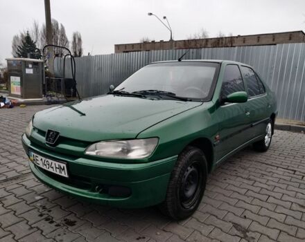 Зеленый Пежо 306, объемом двигателя 1.4 л и пробегом 457 тыс. км за 1700 $, фото 7 на Automoto.ua