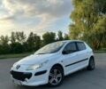 Белый Пежо 307, объемом двигателя 1.6 л и пробегом 507 тыс. км за 3800 $, фото 1 на Automoto.ua