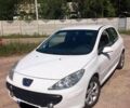 Білий Пежо 307, об'ємом двигуна 1.6 л та пробігом 227 тис. км за 4400 $, фото 1 на Automoto.ua