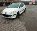 Білий Пежо 307, об'ємом двигуна 1.59 л та пробігом 370 тис. км за 3300 $, фото 2 на Automoto.ua