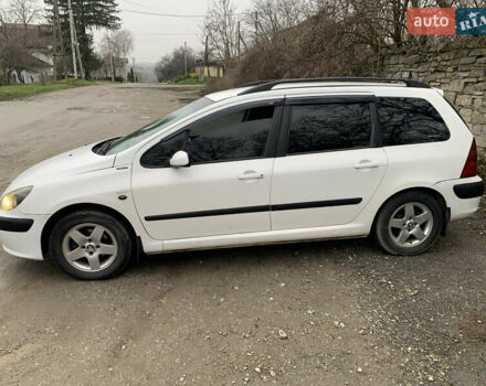 Білий Пежо 307, об'ємом двигуна 1.4 л та пробігом 406 тис. км за 3499 $, фото 4 на Automoto.ua