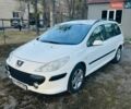 Белый Пежо 307, объемом двигателя 1.6 л и пробегом 268 тыс. км за 5300 $, фото 5 на Automoto.ua