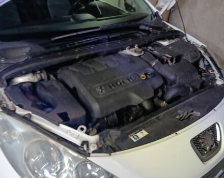 Белый Пежо 307, объемом двигателя 2 л и пробегом 300 тыс. км за 3500 $, фото 9 на Automoto.ua