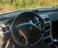 Белый Пежо 307, объемом двигателя 1.6 л и пробегом 242 тыс. км за 3900 $, фото 8 на Automoto.ua