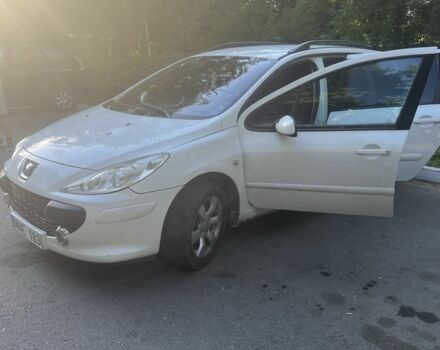 Белый Пежо 307, объемом двигателя 1.6 л и пробегом 3 тыс. км за 3200 $, фото 2 на Automoto.ua