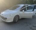 Белый Пежо 307, объемом двигателя 1.6 л и пробегом 3 тыс. км за 3200 $, фото 2 на Automoto.ua