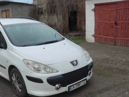 Пежо 307 2005 у Смеле на Automoto.ua Білий Пежо 307, об'ємом двигуна 2 л та пробігом 3 тис. км за 4000 $, фото 1 на Automoto.ua