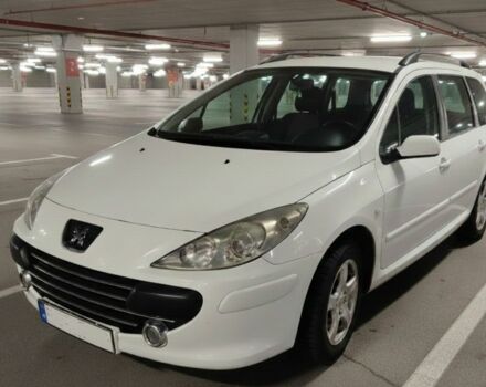 Белый Пежо 307, объемом двигателя 1.6 л и пробегом 23 тыс. км за 3075 $, фото 1 на Automoto.ua