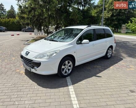 Белый Пежо 307, объемом двигателя 2 л и пробегом 264 тыс. км за 3850 $, фото 1 на Automoto.ua