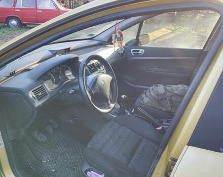 Бежевый Пежо 307, объемом двигателя 2 л и пробегом 370 тыс. км за 1600 $, фото 7 на Automoto.ua