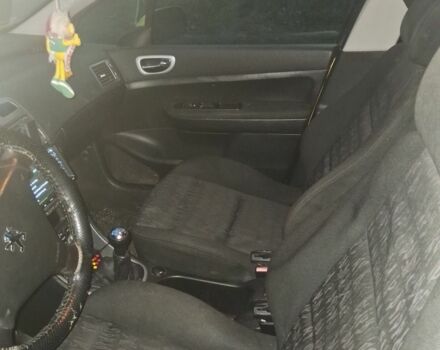 Бежевий Пежо 307, об'ємом двигуна 2 л та пробігом 370 тис. км за 2000 $, фото 1 на Automoto.ua